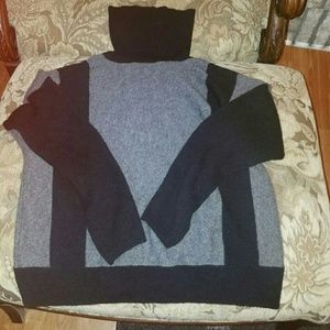 Long sleeved sweater